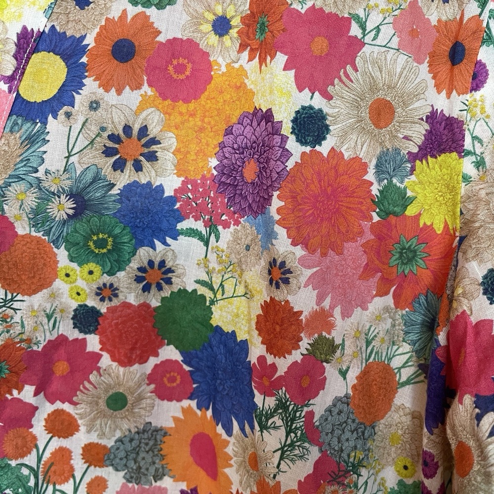 Vilagallo Womens Blouse Shirt Sz 40 US M Flowers‎ Floral Spring - Picture 3 of 8